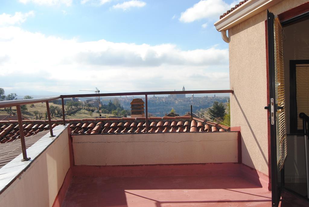 Hostal El Mirador La Lastrilla Extérieur photo