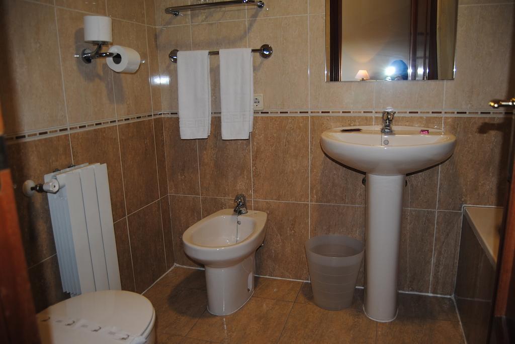 Hostal El Mirador La Lastrilla Chambre photo