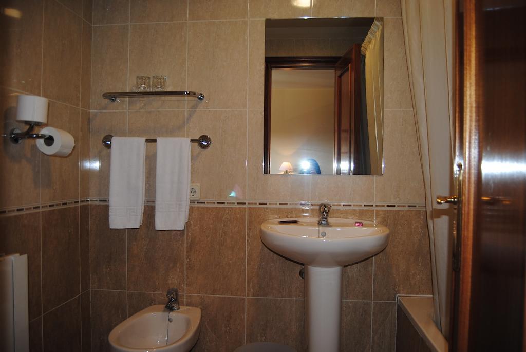 Hostal El Mirador La Lastrilla Chambre photo